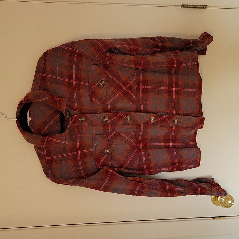 Maurices cropped oversized plaid shirt size L